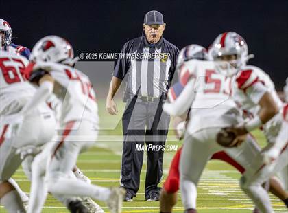 Thumbnail 3 in Kerman @ Tulare Western photogallery.