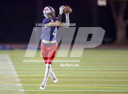 Thumbnail 2 in Kerman @ Tulare Western photogallery.