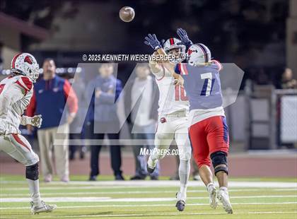 Thumbnail 2 in Kerman @ Tulare Western photogallery.