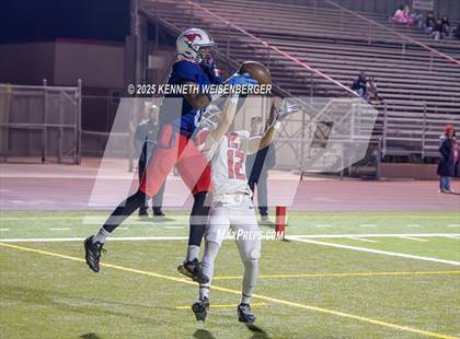 Thumbnail 1 in Kerman @ Tulare Western photogallery.