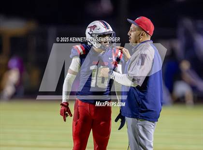 Thumbnail 1 in Kerman @ Tulare Western photogallery.