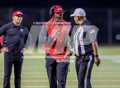 Thumbnail 3 in Kerman @ Tulare Western photogallery.