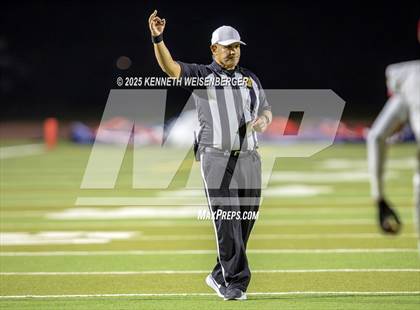 Thumbnail 2 in Kerman @ Tulare Western photogallery.