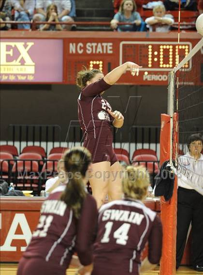 Thumbnail 1 in Pender vs. Swain County (NCHSAA Girls Volleyball 1A Final) photogallery.