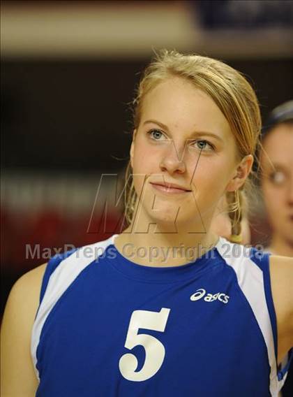 Thumbnail 2 in Pender vs. Swain County (NCHSAA Girls Volleyball 1A Final) photogallery.
