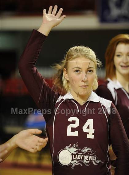 Thumbnail 1 in Pender vs. Swain County (NCHSAA Girls Volleyball 1A Final) photogallery.