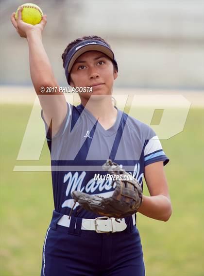 Thumbnail 3 in Marshall vs Franklin photogallery.