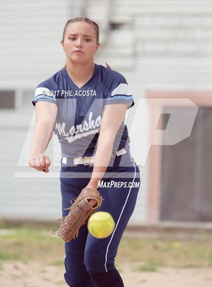 Thumbnail 3 in Marshall vs Franklin photogallery.