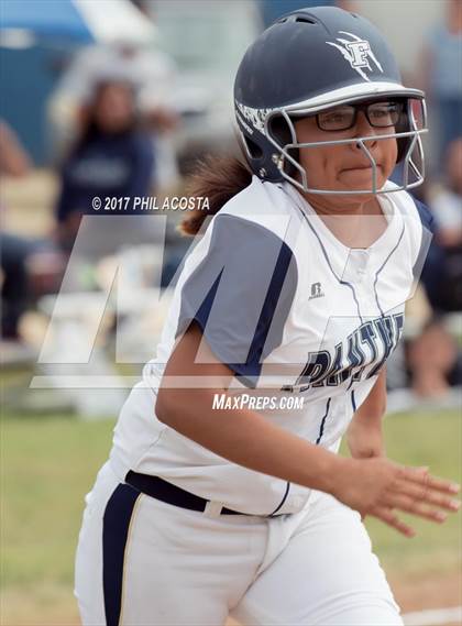 Thumbnail 1 in Marshall vs Franklin photogallery.