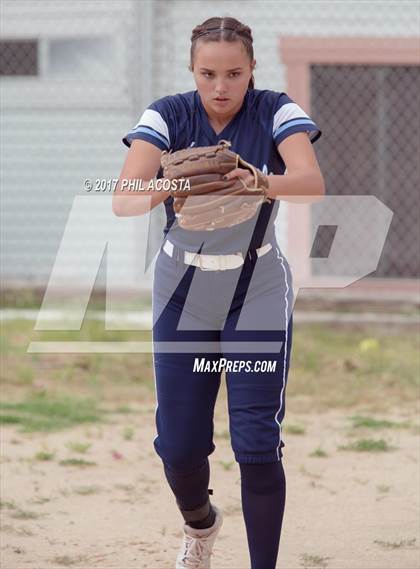 Thumbnail 1 in Marshall vs Franklin photogallery.