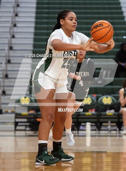Thumbnail 3 in Brea Olinda vs. Mira Costa (Mira Costa Classic) photogallery.