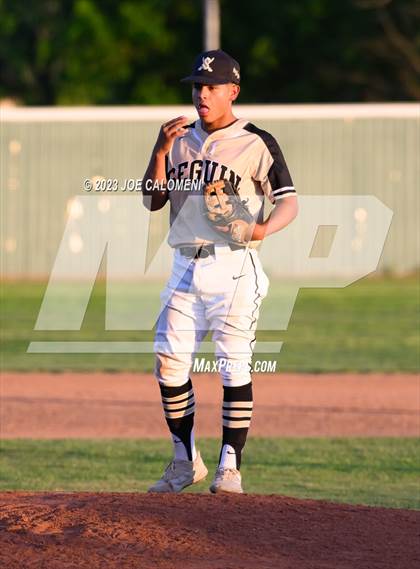 Thumbnail 3 in Veterans Memorial @ Seguin photogallery.