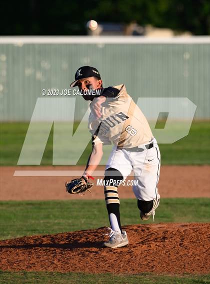 Thumbnail 1 in Veterans Memorial @ Seguin photogallery.
