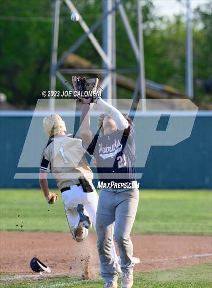 Thumbnail 1 in Veterans Memorial @ Seguin photogallery.