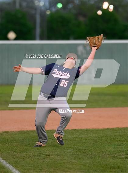 Thumbnail 3 in Veterans Memorial @ Seguin photogallery.