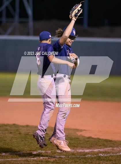 Thumbnail 1 in Veterans Memorial @ Seguin photogallery.