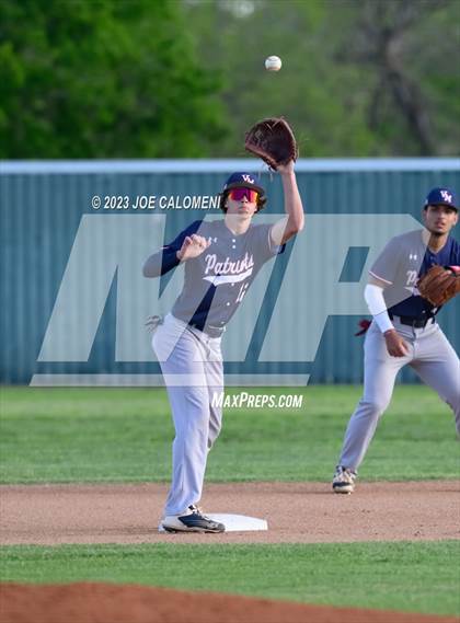 Thumbnail 3 in Veterans Memorial @ Seguin photogallery.