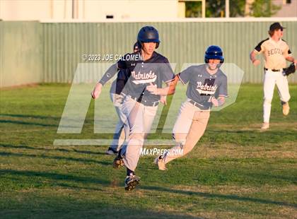 Thumbnail 1 in Veterans Memorial @ Seguin photogallery.