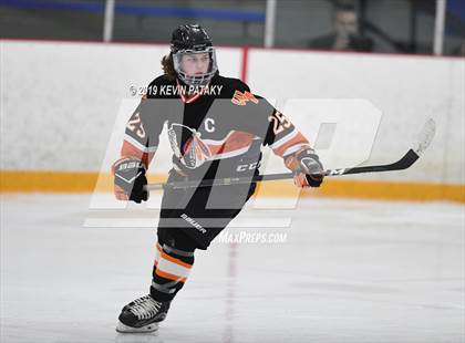 Thumbnail 1 in Watertown/Pomperaug vs. Branford (SCC/SWC D2 Final) photogallery.