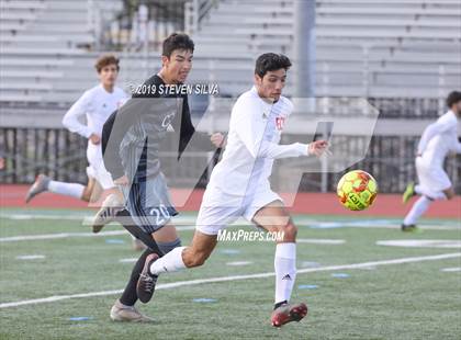 Thumbnail 2 in Canyon Crest Academy vs. El Cajon Valley (Grossmont Holiday Tournament) photogallery.