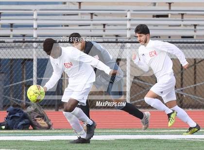 Thumbnail 2 in Canyon Crest Academy vs. El Cajon Valley (Grossmont Holiday Tournament) photogallery.