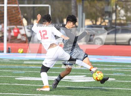 Thumbnail 2 in Canyon Crest Academy vs. El Cajon Valley (Grossmont Holiday Tournament) photogallery.
