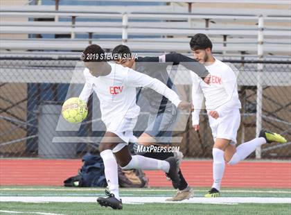 Thumbnail 3 in Canyon Crest Academy vs. El Cajon Valley (Grossmont Holiday Tournament) photogallery.