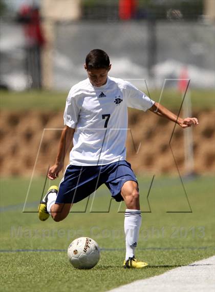 Thumbnail 2 in Del Valle vs. University (UIL 4A Final) photogallery.