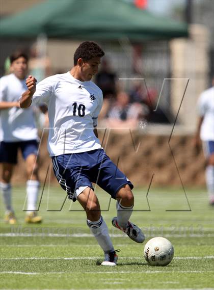 Thumbnail 2 in Del Valle vs. University (UIL 4A Final) photogallery.