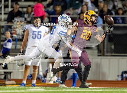 Thumbnail 2 in Blooming Grove vs. Bells (UIL 3A Division II Bi-District Playoff) photogallery.