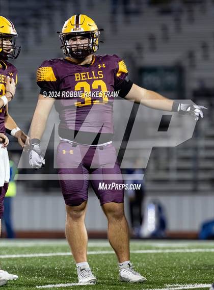 Thumbnail 2 in Blooming Grove vs. Bells (UIL 3A Division II Bi-District Playoff) photogallery.