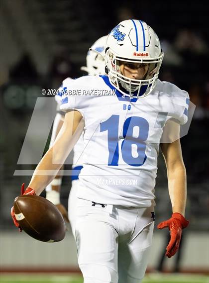 Thumbnail 2 in Blooming Grove vs. Bells (UIL 3A Division II Bi-District Playoff) photogallery.