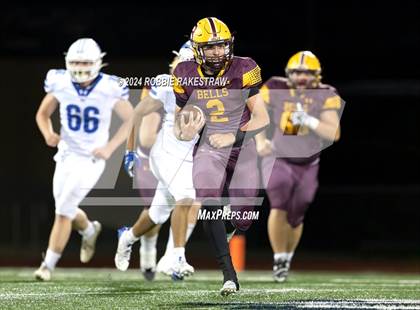 Thumbnail 1 in Blooming Grove vs. Bells (UIL 3A Division II Bi-District Playoff) photogallery.