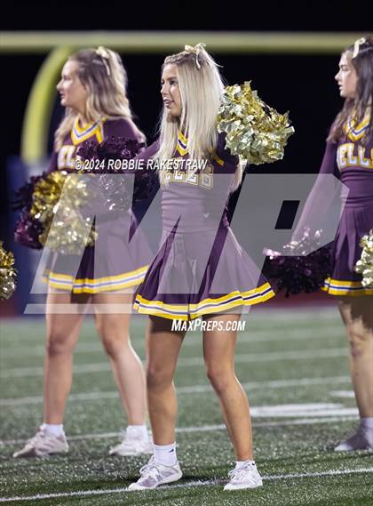 Thumbnail 3 in Blooming Grove vs. Bells (UIL 3A Division II Bi-District Playoff) photogallery.