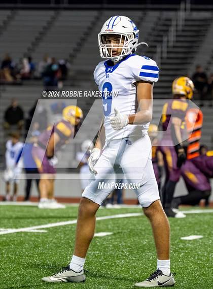 Thumbnail 1 in Blooming Grove vs. Bells (UIL 3A Division II Bi-District Playoff) photogallery.