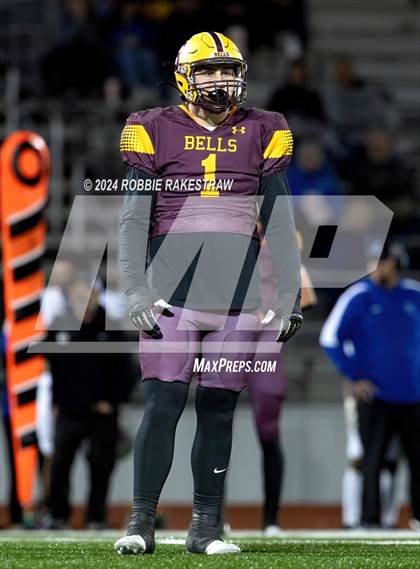 Thumbnail 2 in Blooming Grove vs. Bells (UIL 3A Division II Bi-District Playoff) photogallery.