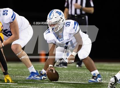 Thumbnail 2 in Blooming Grove vs. Bells (UIL 3A Division II Bi-District Playoff) photogallery.