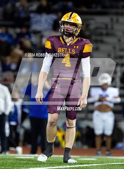 Thumbnail 1 in Blooming Grove vs. Bells (UIL 3A Division II Bi-District Playoff) photogallery.