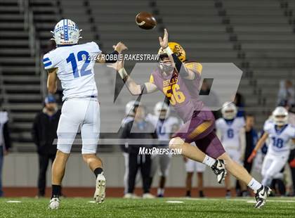 Thumbnail 2 in Blooming Grove vs. Bells (UIL 3A Division II Bi-District Playoff) photogallery.
