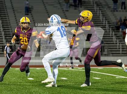 Thumbnail 2 in Blooming Grove vs. Bells (UIL 3A Division II Bi-District Playoff) photogallery.