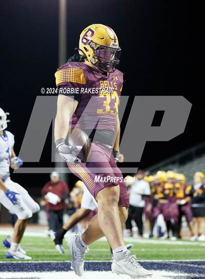 Thumbnail 2 in Blooming Grove vs. Bells (UIL 3A Division II Bi-District Playoff) photogallery.