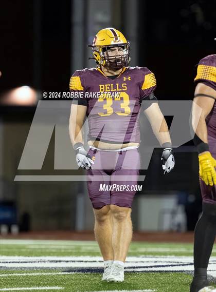 Thumbnail 1 in Blooming Grove vs. Bells (UIL 3A Division II Bi-District Playoff) photogallery.
