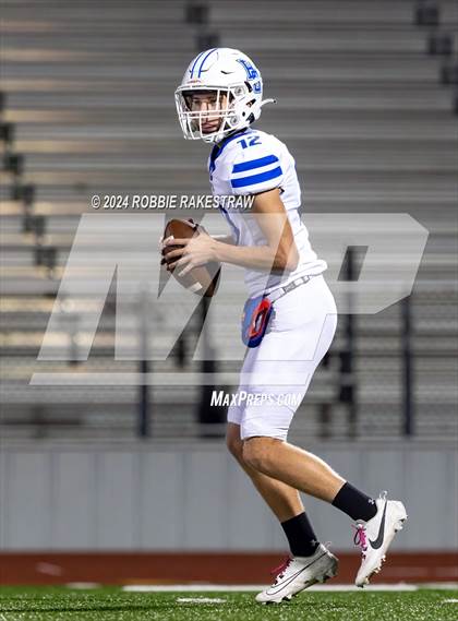Thumbnail 2 in Blooming Grove vs. Bells (UIL 3A Division II Bi-District Playoff) photogallery.