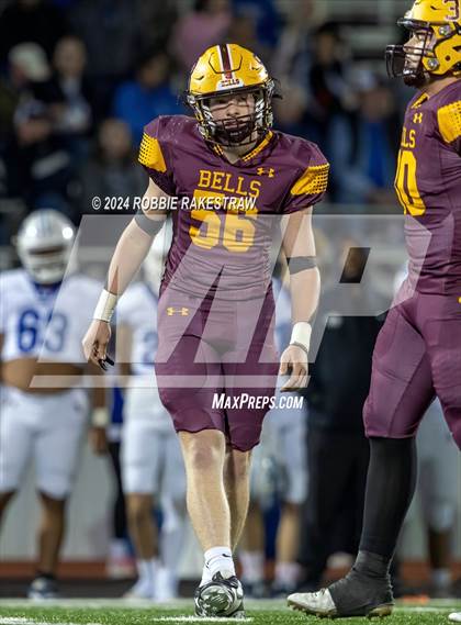 Thumbnail 3 in Blooming Grove vs. Bells (UIL 3A Division II Bi-District Playoff) photogallery.