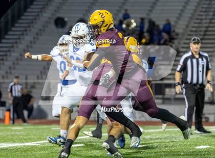 Thumbnail 1 in Blooming Grove vs. Bells (UIL 3A Division II Bi-District Playoff) photogallery.