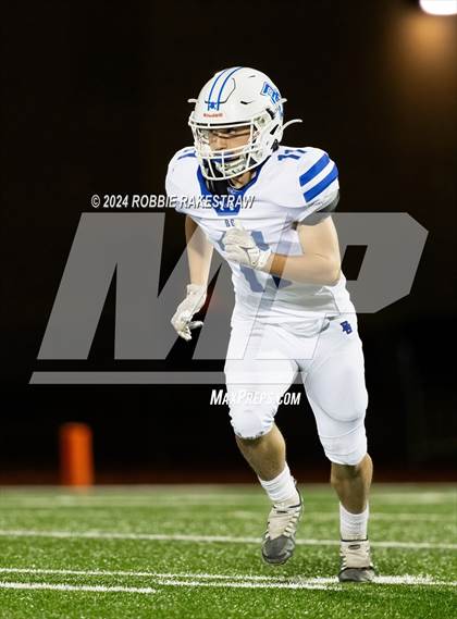 Thumbnail 3 in Blooming Grove vs. Bells (UIL 3A Division II Bi-District Playoff) photogallery.