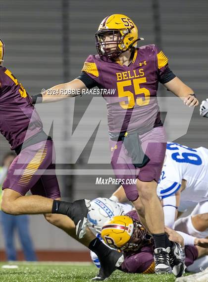 Thumbnail 1 in Blooming Grove vs. Bells (UIL 3A Division II Bi-District Playoff) photogallery.
