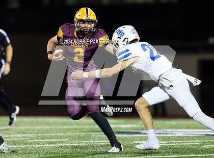 Thumbnail 3 in Blooming Grove vs. Bells (UIL 3A Division II Bi-District Playoff) photogallery.