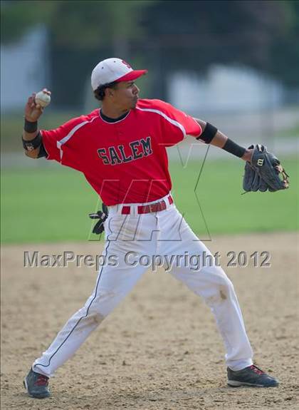 Thumbnail 1 in Salem vs. Chelmsford (11th Annual Dick Scanlon Memorial Tournament) photogallery.