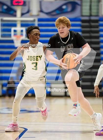 Thumbnail 3 in Josey vs. Augusta Christian (100 Black Men of Augusta Thanksgiving Classic) photogallery.